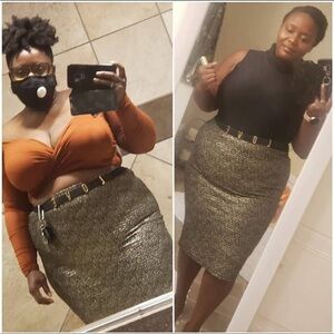 Elegant Gold Women's Skirt